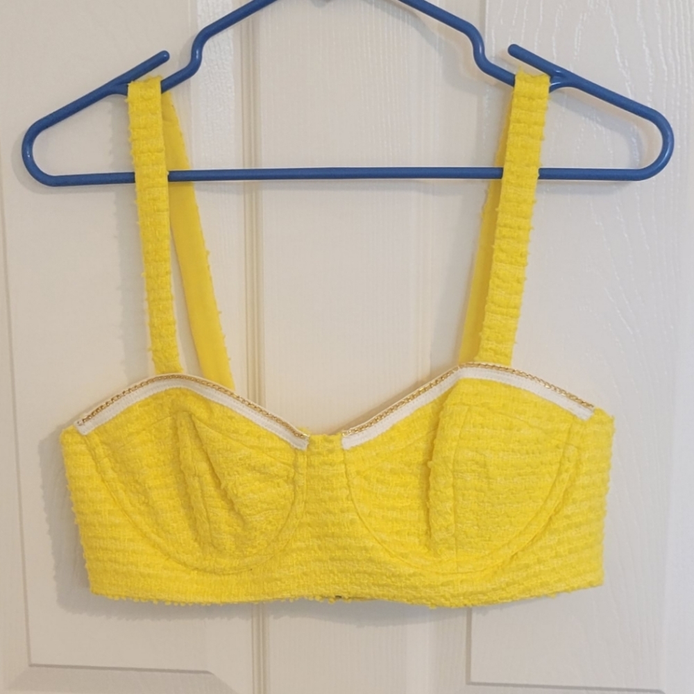 2 piece bright yellow Assignment set